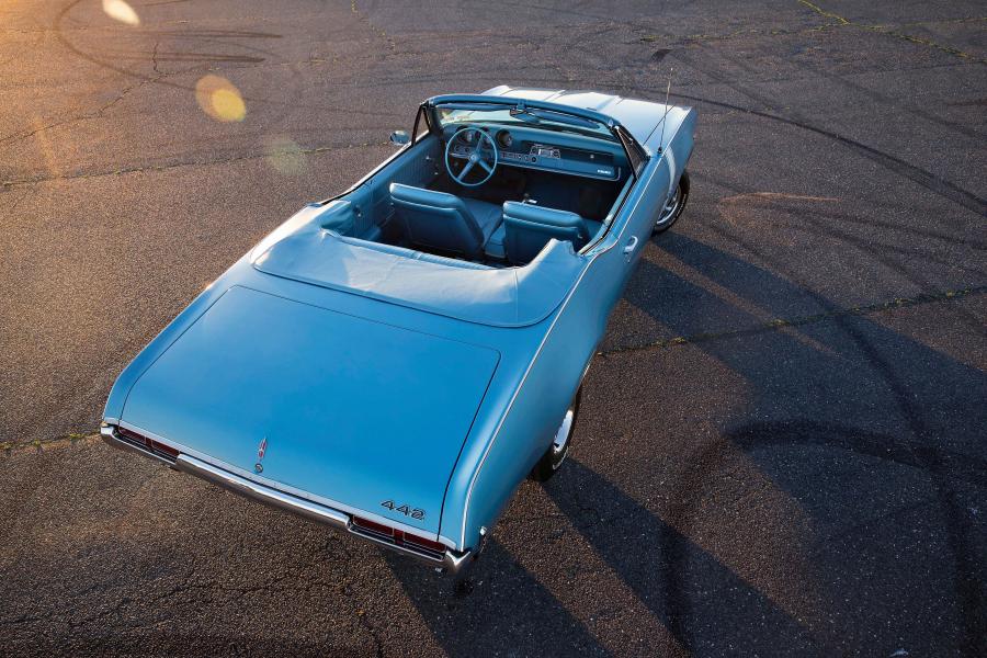  Oldsmobile 442 Convertible (4467) 1968 года  (фото 8 из 34)